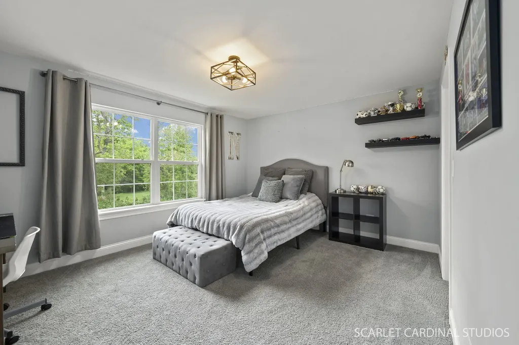 851 Heatherfield Circle Naperville IL 60565