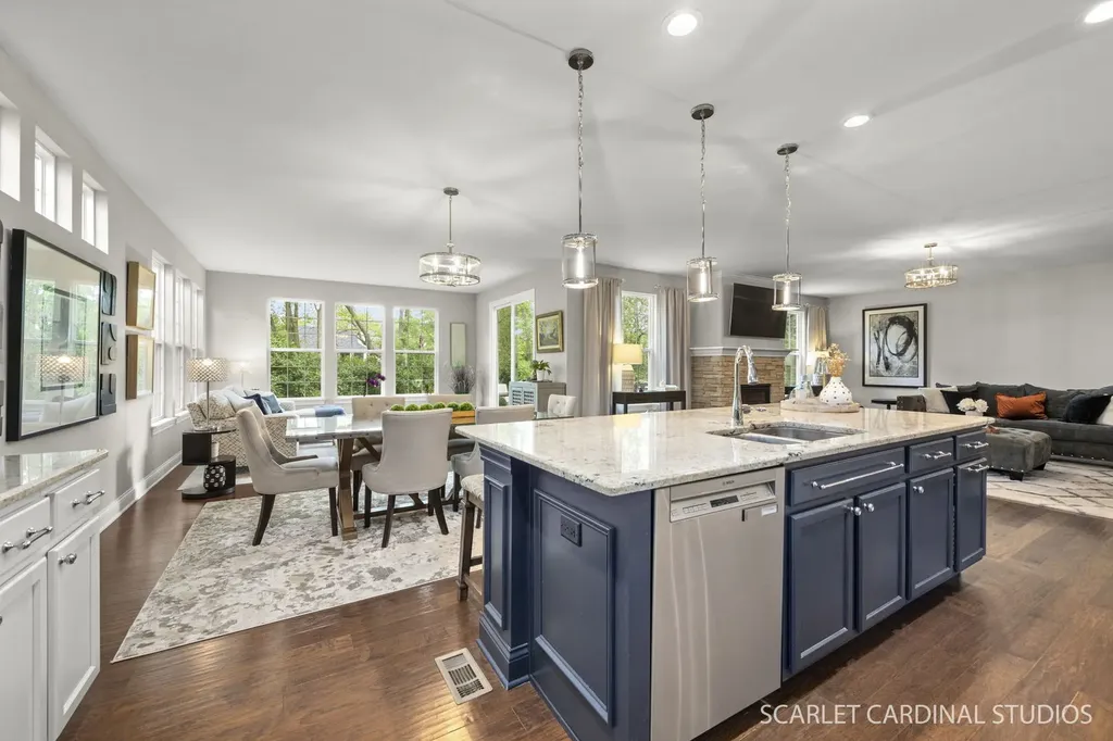 851 Heatherfield Circle Naperville IL 60565