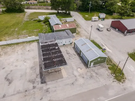 504 North Division Street Chenoa IL 61726