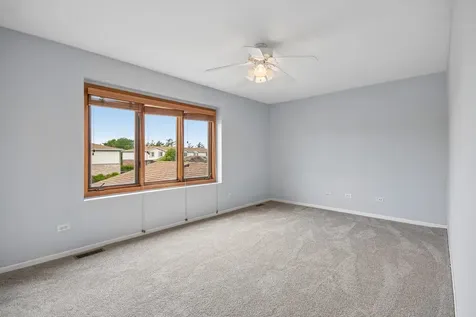 15963 Blackwater Court Tinley Park IL 60477