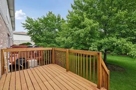 15963 Blackwater Court Tinley Park IL 60477