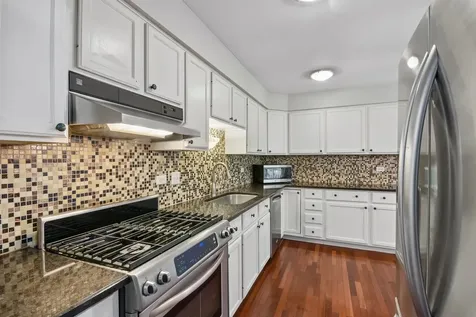 15963 Blackwater Court Tinley Park IL 60477