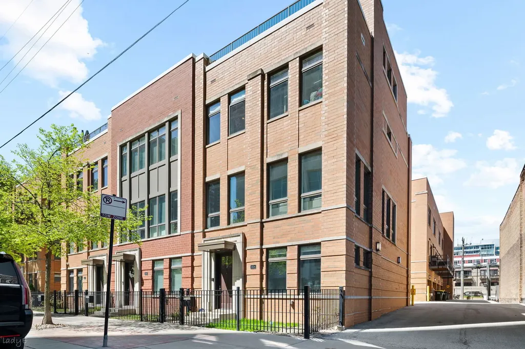 1626 South Prairie Avenue Chicago IL 60616