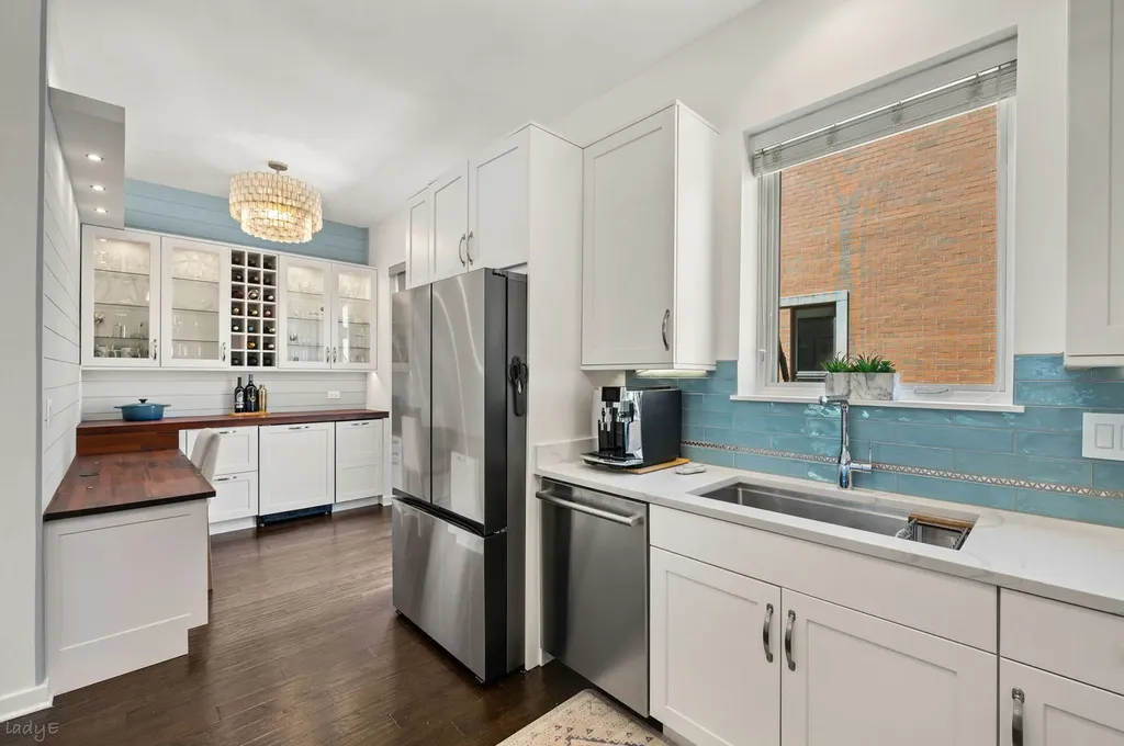 1626 South Prairie Avenue Chicago IL 60616
