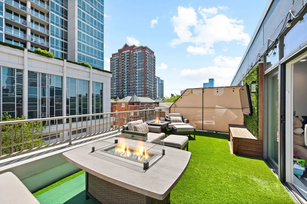 1626 South Prairie Avenue Chicago IL 60616