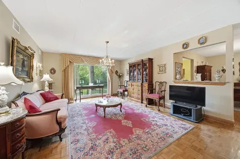 11012 South Theresa Circle Palos Hills IL 60465