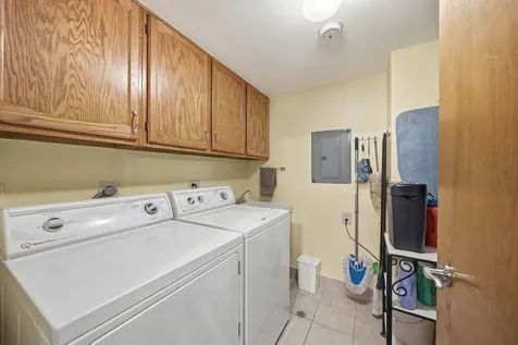 11012 South Theresa Circle Palos Hills IL 60465