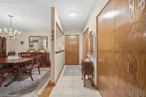 11012 South Theresa Circle Palos Hills IL 60465