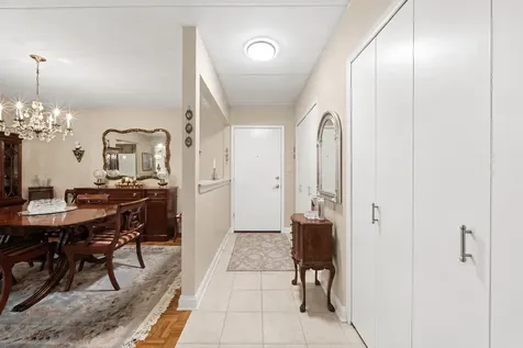 11012 South Theresa Circle Palos Hills IL 60465