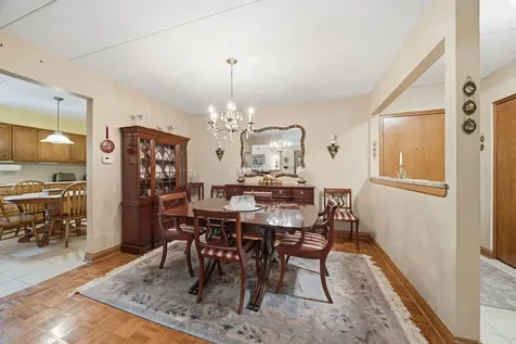 11012 South Theresa Circle Palos Hills IL 60465