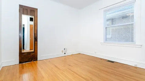 1033 Hayes Avenue Oak Park IL 60302