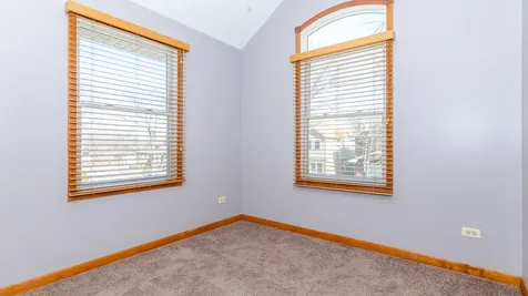 1033 Hayes Avenue Oak Park IL 60302