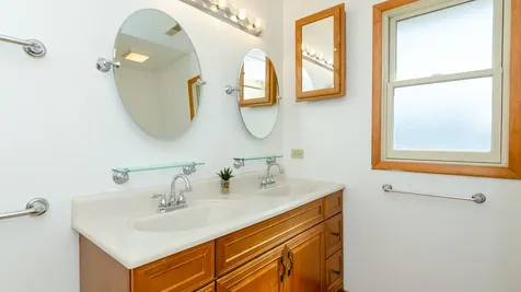 1033 Hayes Avenue Oak Park IL 60302