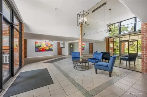 1605 East Central Road Arlington Heights IL 60005