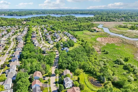 623 North Overlook Trail Round Lake IL 60073
