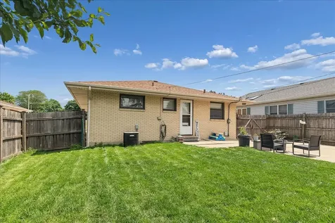 1609 Oakland Avenue Crest Hill IL 60403