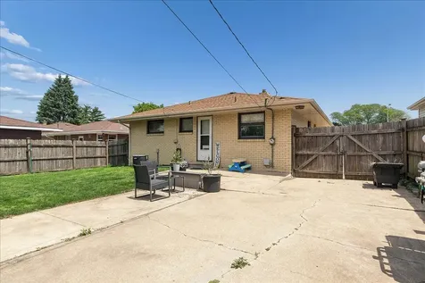 1609 Oakland Avenue Crest Hill IL 60403
