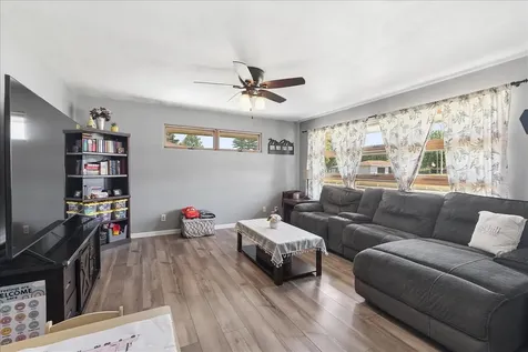 1609 Oakland Avenue Crest Hill IL 60403