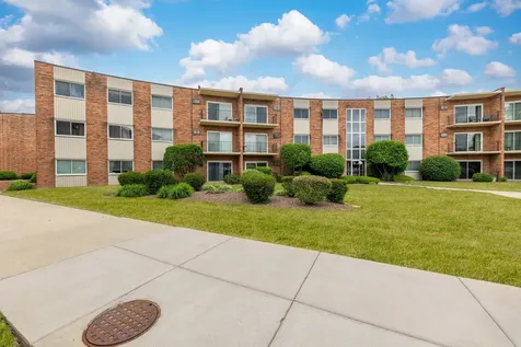 4112 West 98th Street Oak Lawn IL 60453