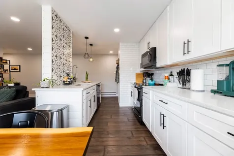 4112 West 98th Street Oak Lawn IL 60453