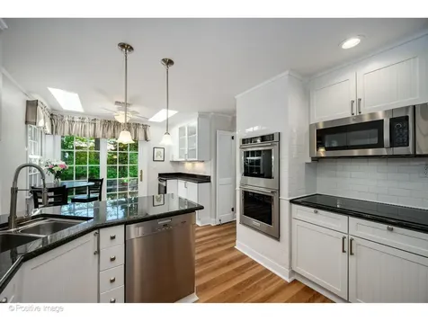 1367 Sanford Lane Glenview IL 60025