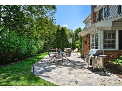 1367 Sanford Lane Glenview IL 60025