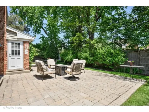 1367 Sanford Lane Glenview IL 60025