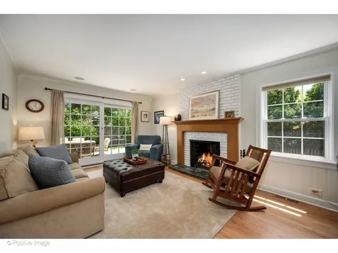 1367 Sanford Lane Glenview IL 60025