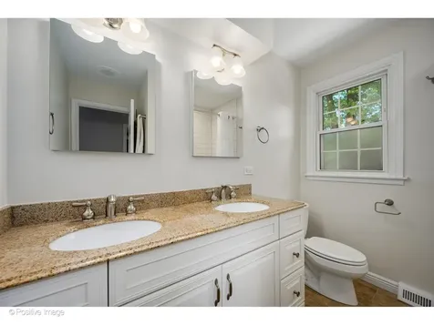 1367 Sanford Lane Glenview IL 60025