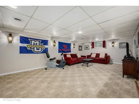 1367 Sanford Lane Glenview IL 60025