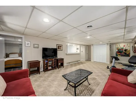 1367 Sanford Lane Glenview IL 60025