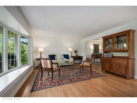 1367 Sanford Lane Glenview IL 60025