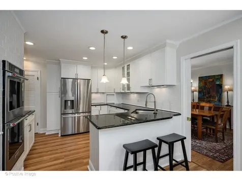 1367 Sanford Lane Glenview IL 60025