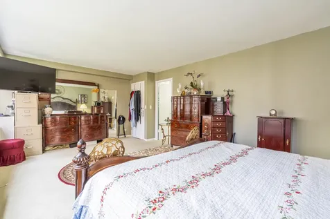 850 North Dewitt Place Chicago IL 60611