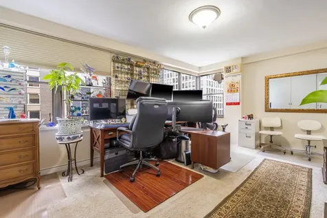 850 North Dewitt Place Chicago IL 60611