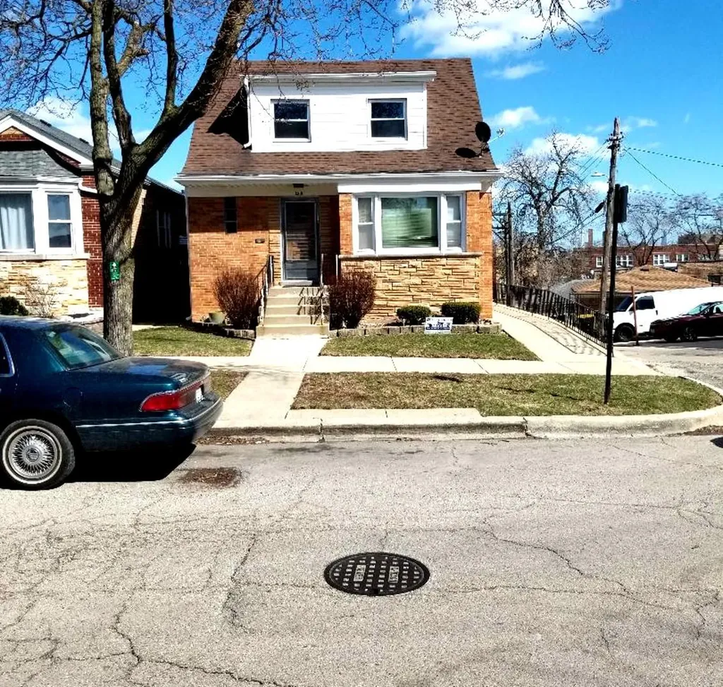2315 North Merrimac Avenue Chicago IL 60639