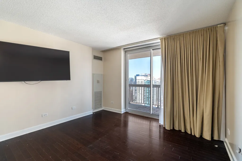 545 North Dearborn Street Chicago IL 60654
