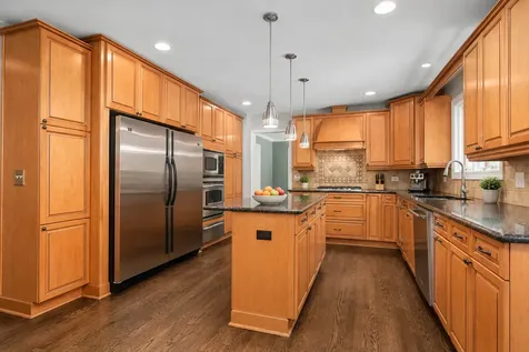 16888 West Orchard Valley Drive Gurnee IL 60031