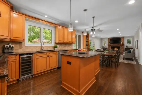 16888 West Orchard Valley Drive Gurnee IL 60031