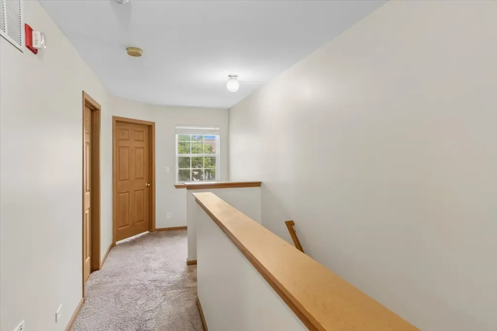 933 Genesee Court Naperville IL 60563
