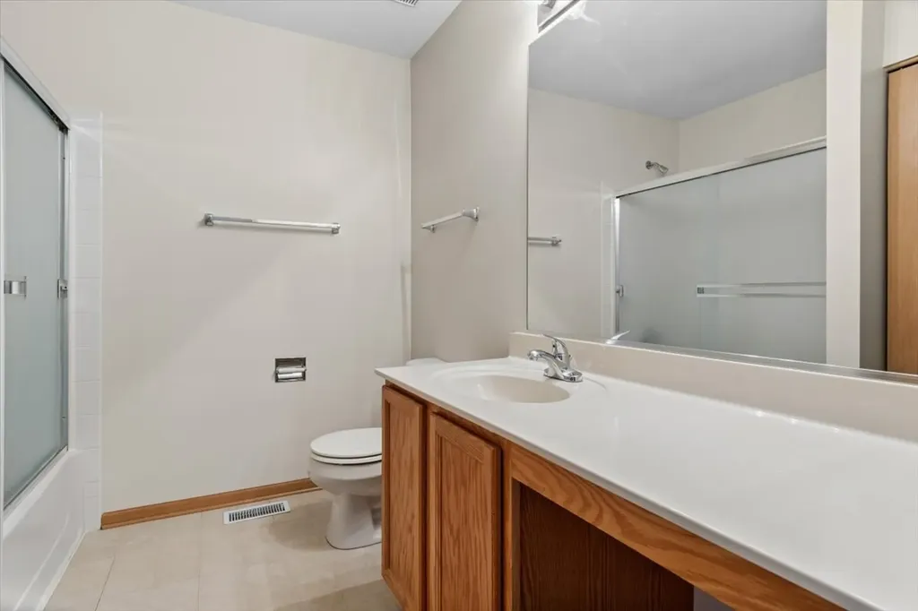 933 Genesee Court Naperville IL 60563