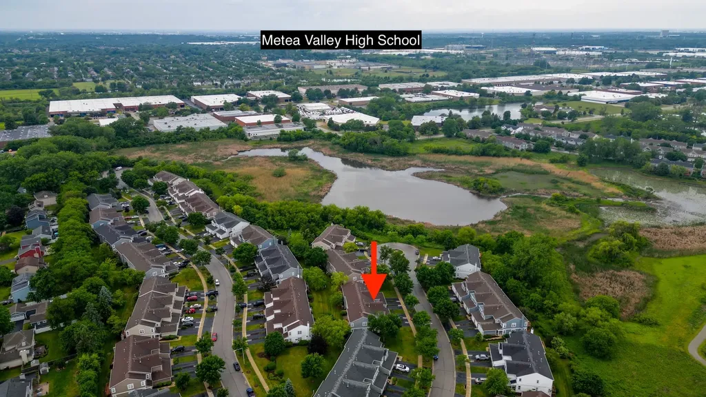 933 Genesee Court Naperville IL 60563