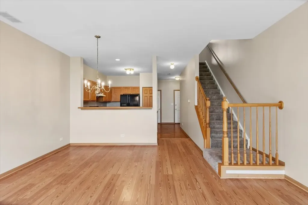 933 Genesee Court Naperville IL 60563