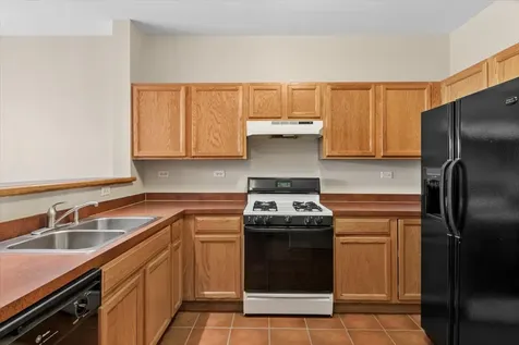 933 Genesee Court Naperville IL 60563