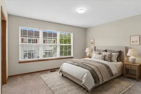 933 Genesee Court Naperville IL 60563