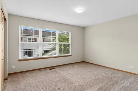 933 Genesee Court Naperville IL 60563