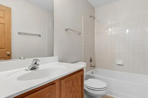 933 Genesee Court Naperville IL 60563