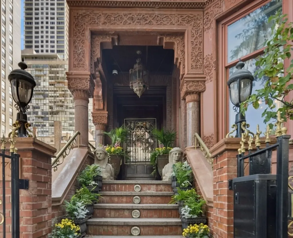 79 East Cedar Street Chicago IL 60611