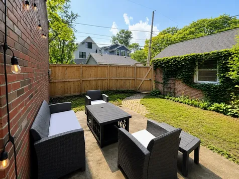 2021 Grant Street Evanston IL 60201