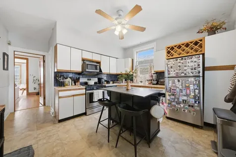 3531 North Oakley Avenue Chicago IL 60618